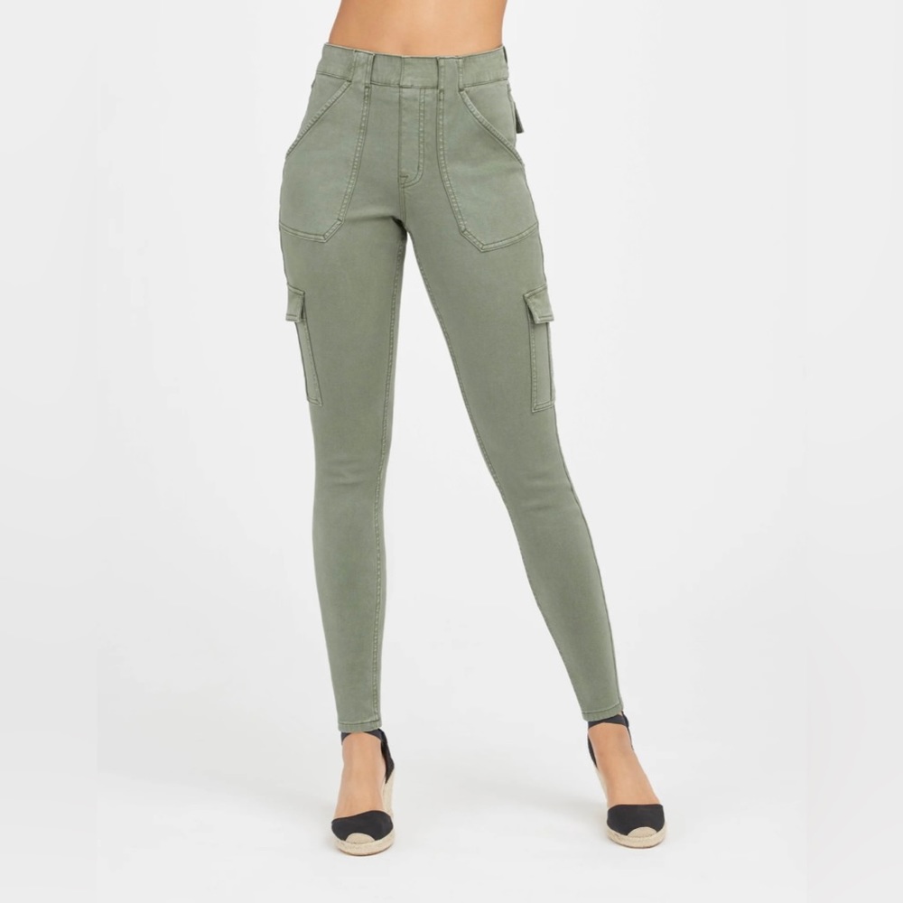 EUC SPANX Stretch Twill Ankle Cargo Pant - 1X Petite - 1XP